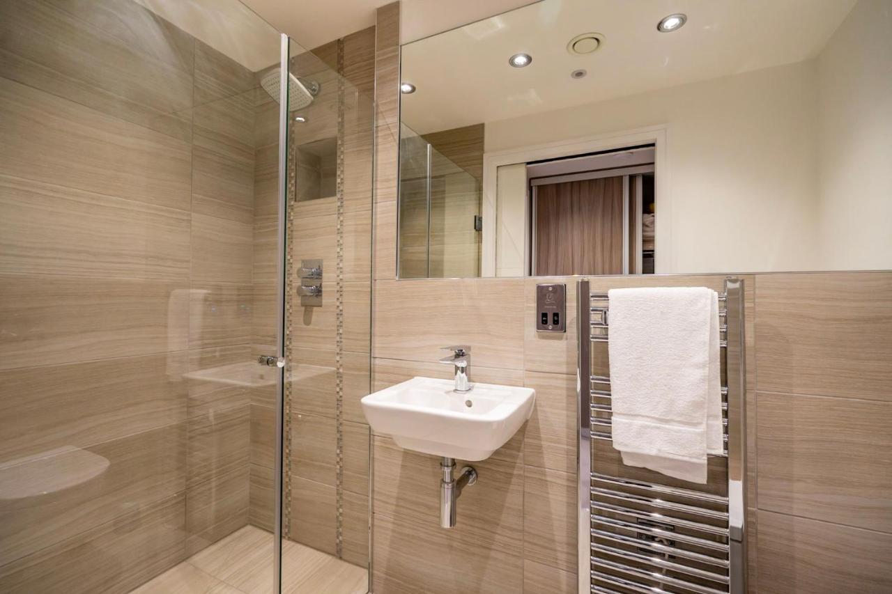 48 Cocoa Suites York Buitenkant foto